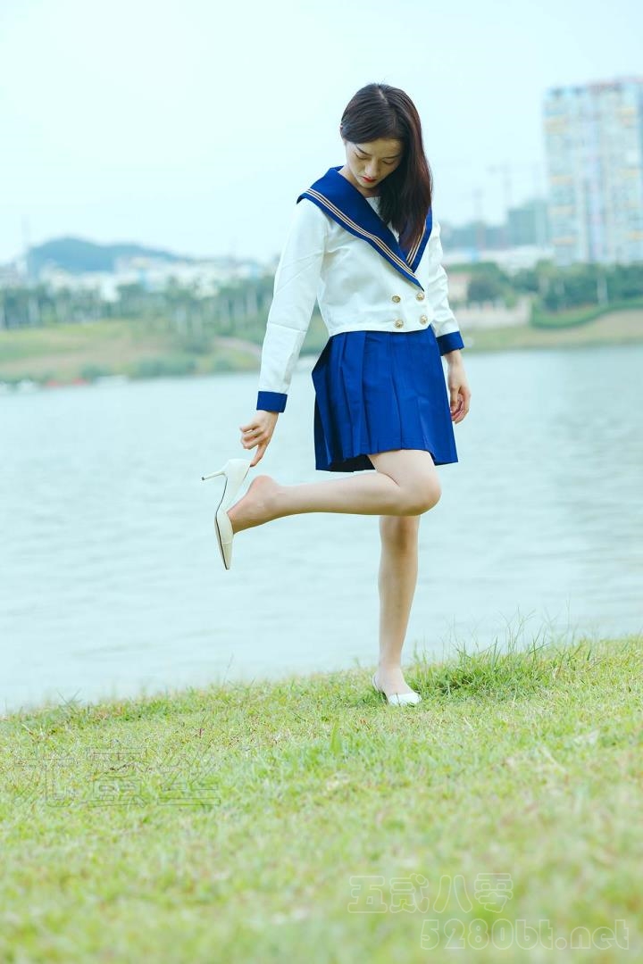 [尤蜜丝]穿搭写真 NO.061[35P／295MB]预览图
